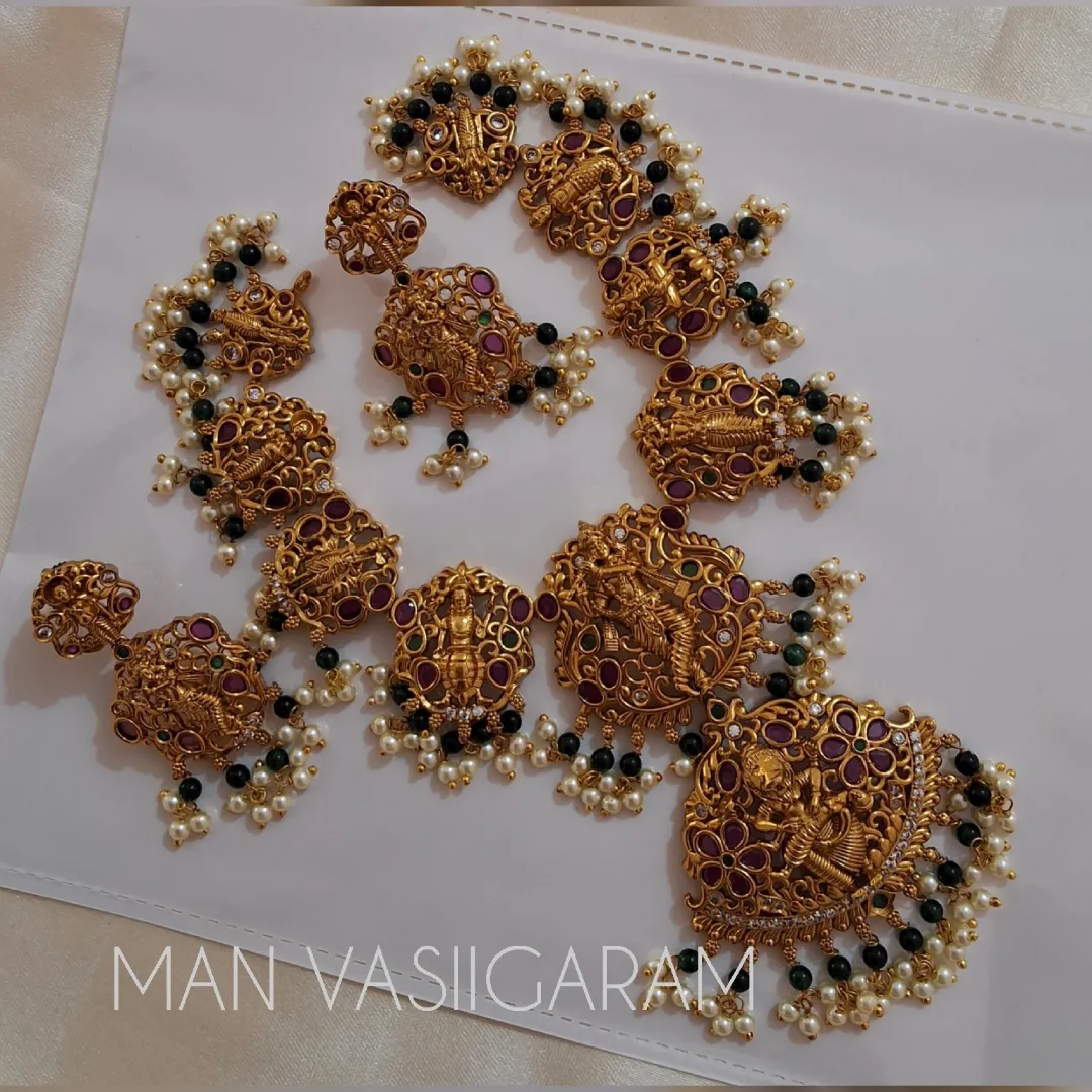 Dhasa Avatharam Neck set with earrings at M.A.N VASIIGARAM
